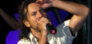 Eddie Vedder and Pearl Jam in concert in Italy 2006. Photo via Wikipedia Commons by marco annunziata.